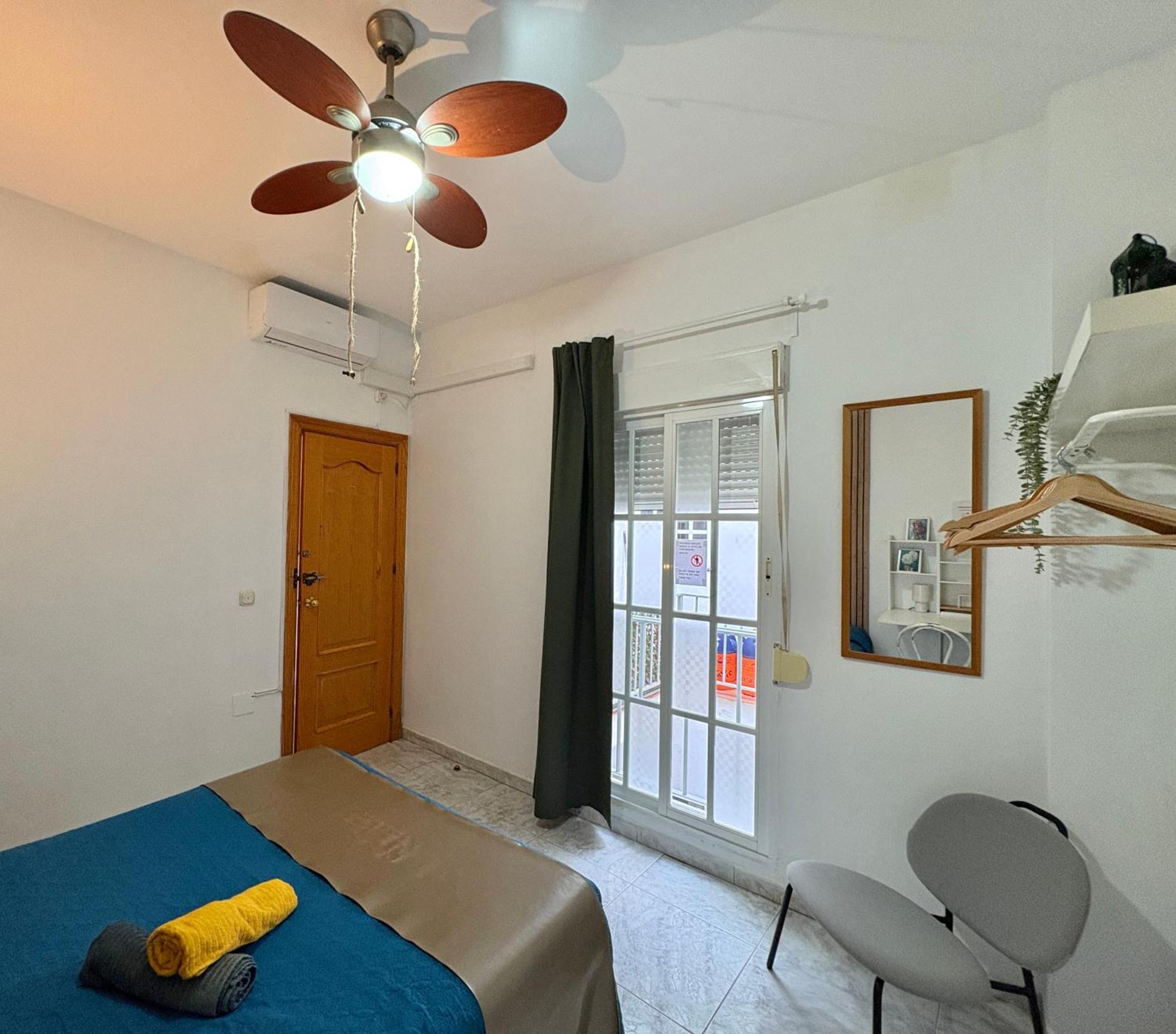 Habitacion En Calle Molino Malaga Exterior photo